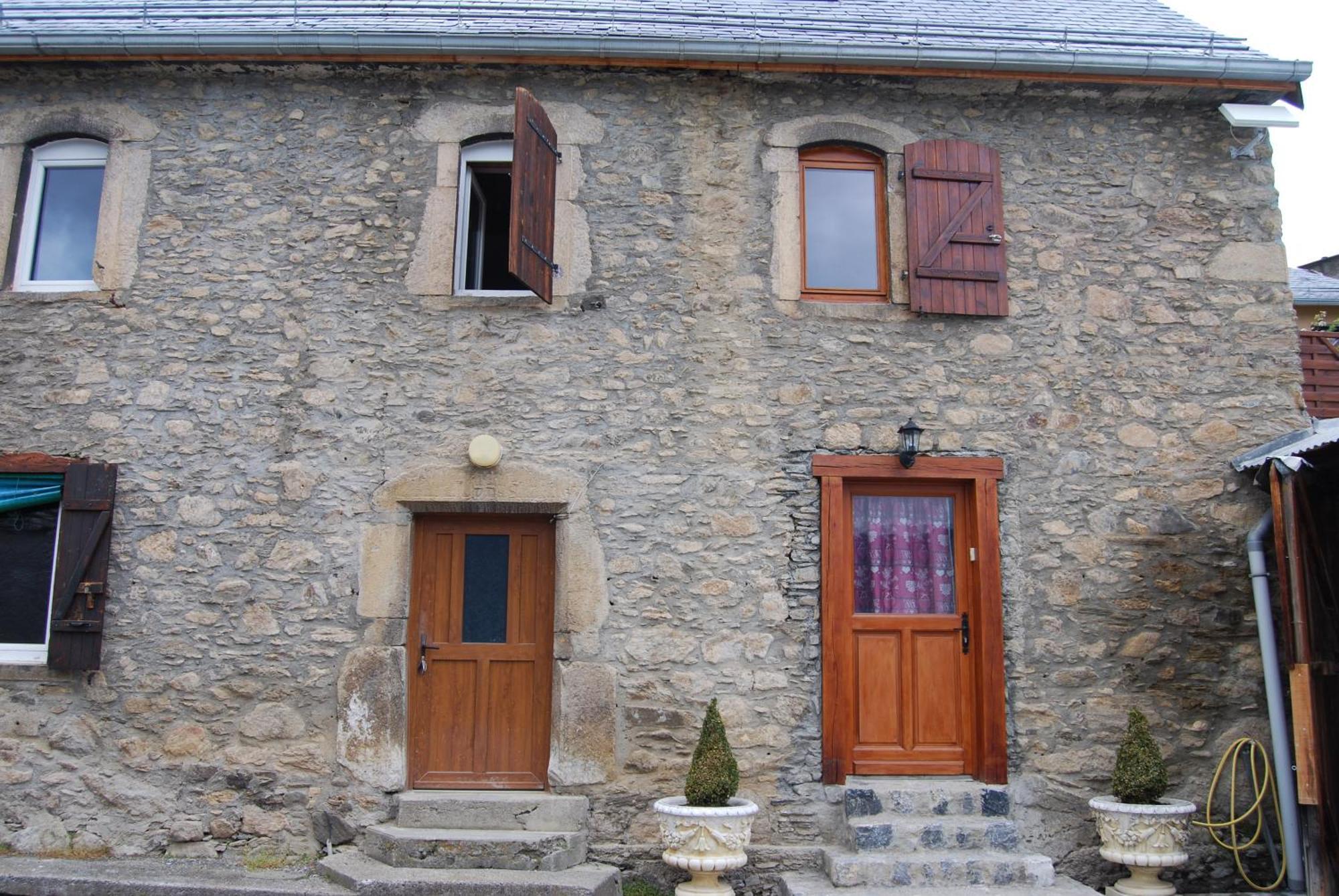 Gite De Montagne Poubeau Exterior foto